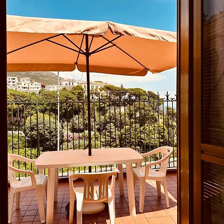 La Casa Gialla Vietri Eksteriør bilde