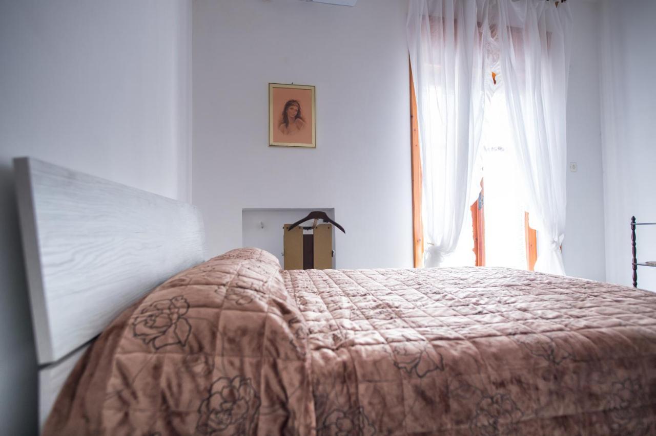 La Casa Gialla Vietri Eksteriør bilde